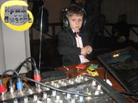 DJ     